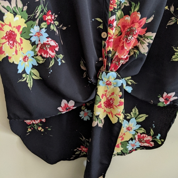 My Story BEAUTIFUL floral Top - Picture 4 of 8